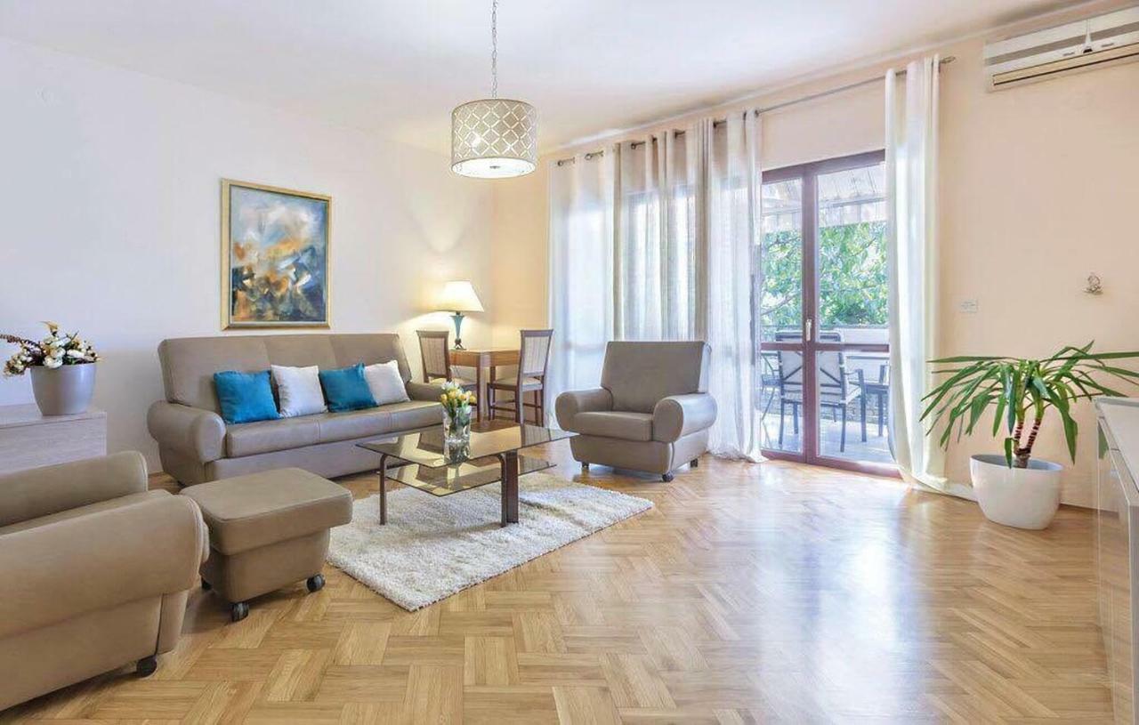 Apartman Eta Apartman Póla Kültér fotó